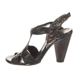 Barney's New York Leather T-Strap Sandals 36 1/2